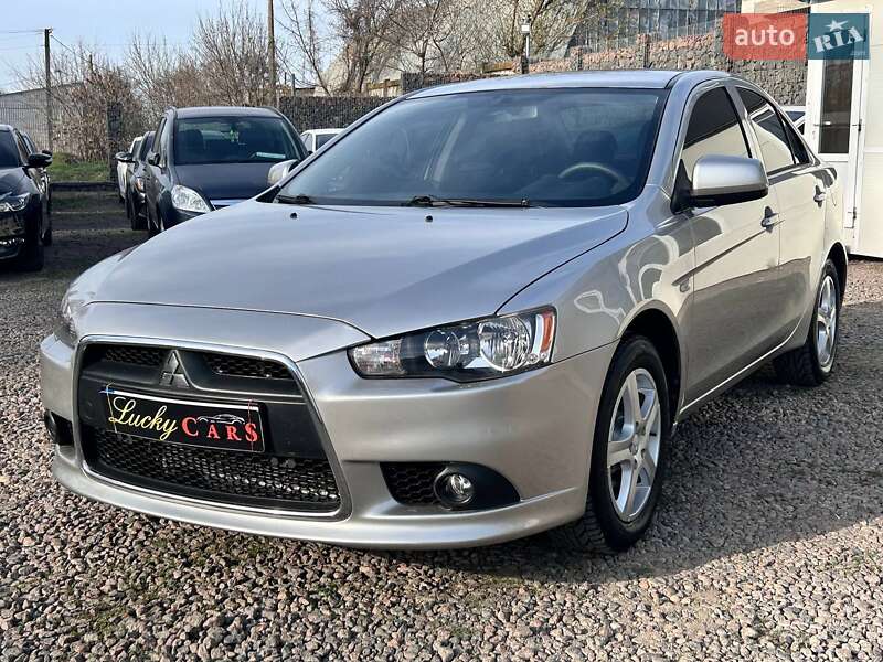 Mitsubishi Lancer (2012)
