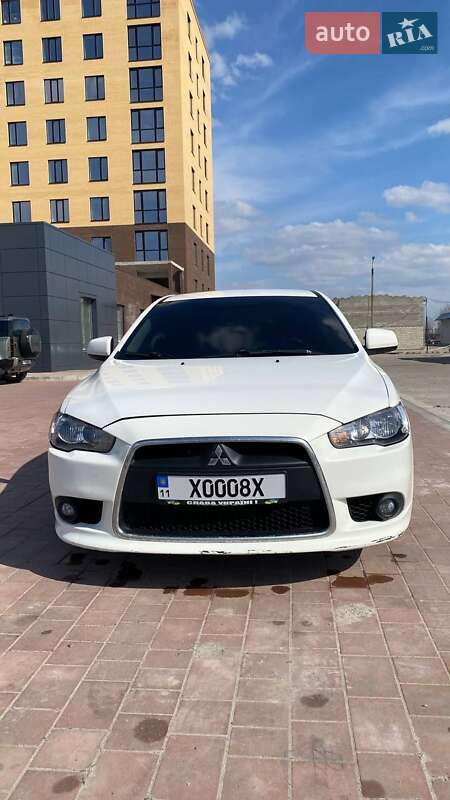 Mitsubishi Lancer (2012)