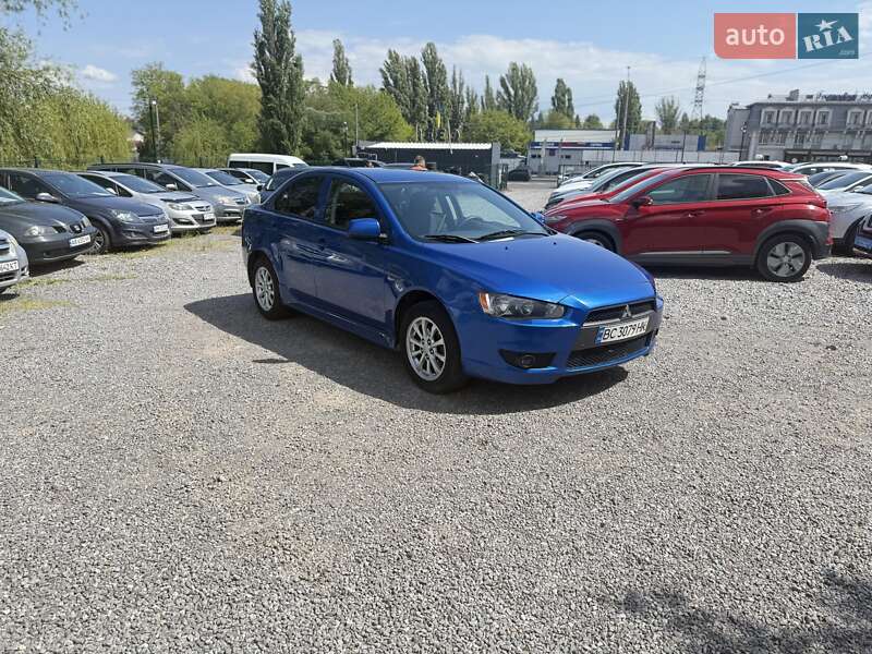 Mitsubishi Lancer (2011)