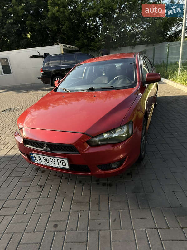 Mitsubishi Lancer (2010)