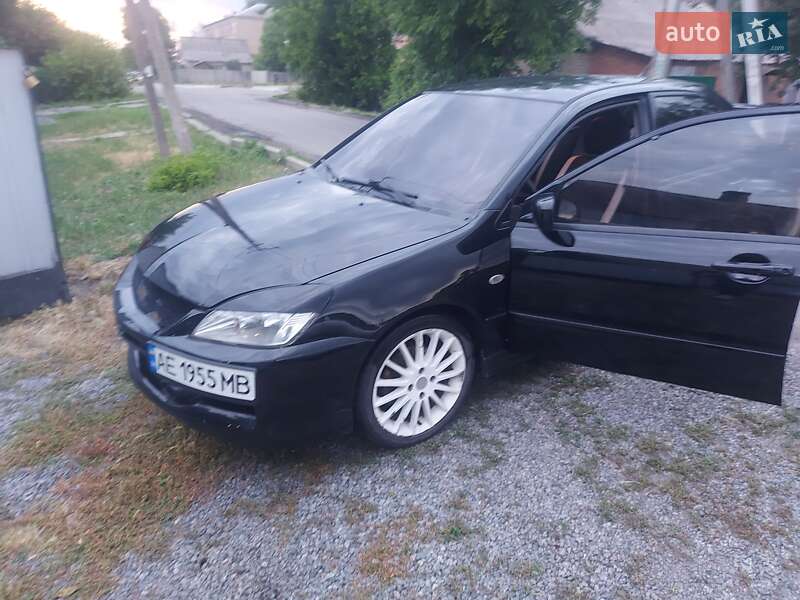 Mitsubishi Lancer (2004)