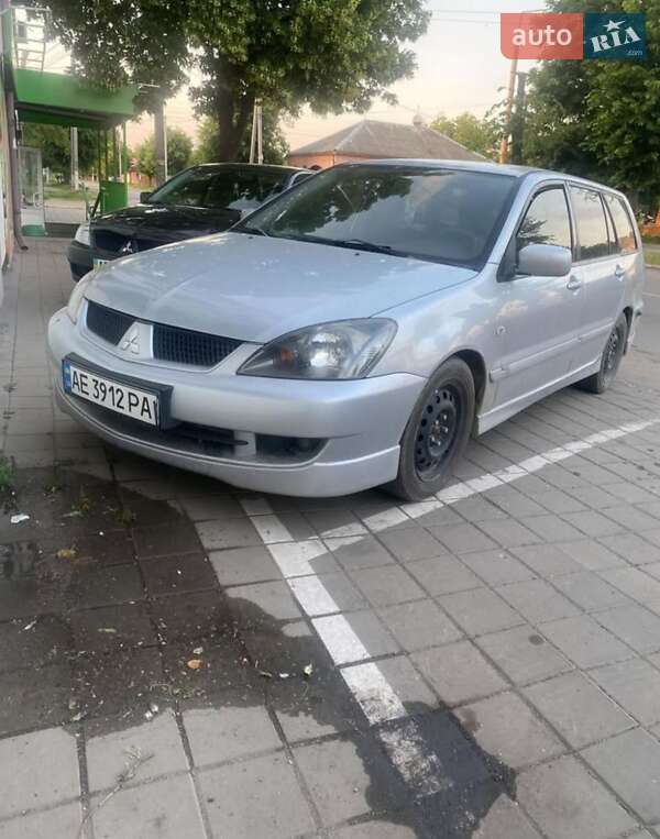 Mitsubishi Lancer (2005)