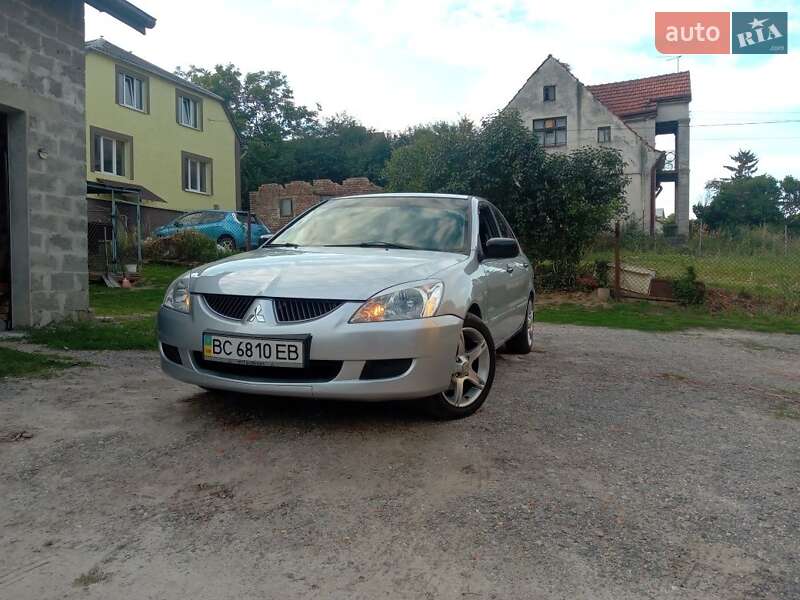 Mitsubishi Lancer (2004)