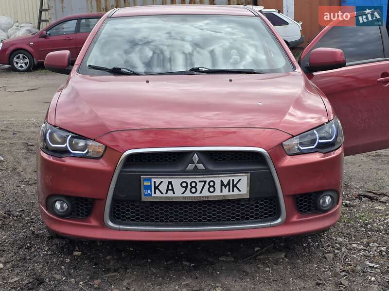 Mitsubishi Lancer (2013)