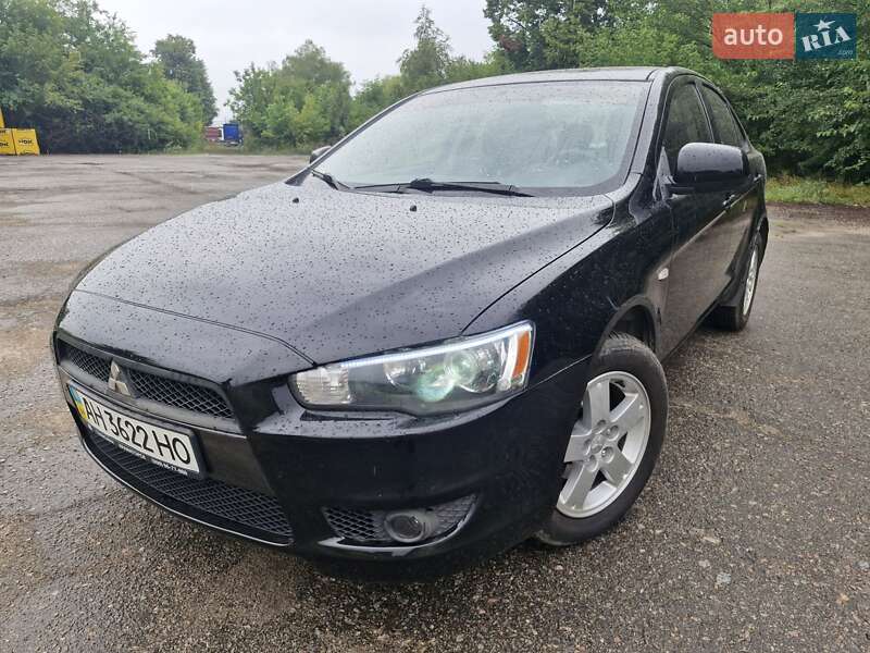 Mitsubishi Lancer (2011)
