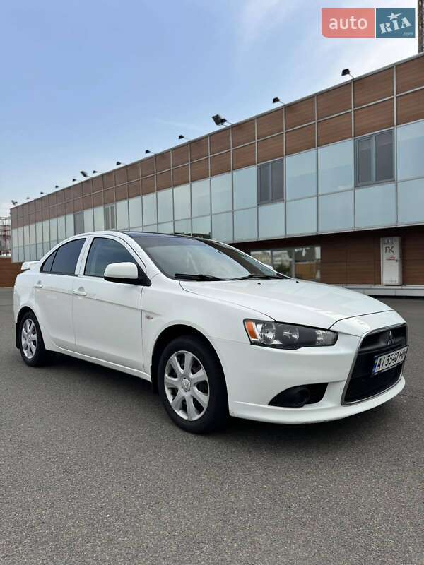 Mitsubishi Lancer (2012)