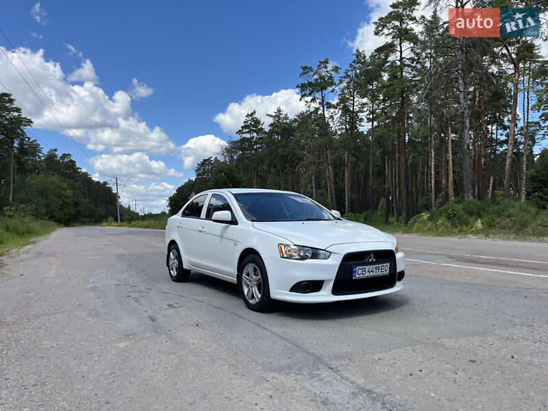 Mitsubishi Lancer (2012)