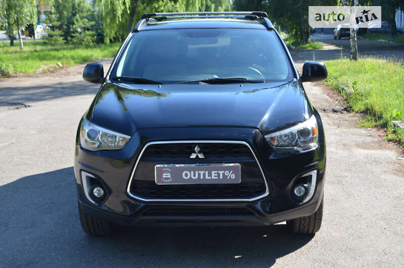 Mitsubishi Outlander sport (2015)