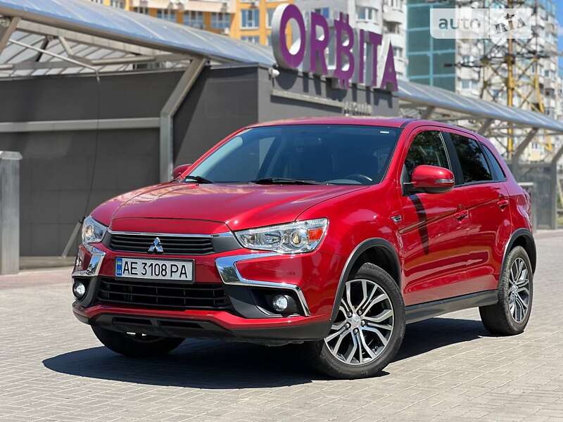 Mitsubishi Outlander sport (2016)