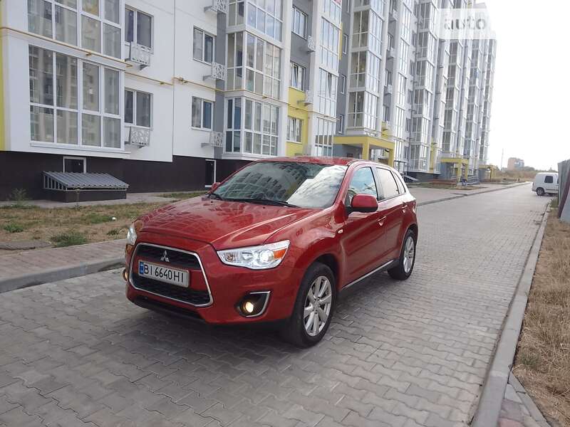 Mitsubishi Outlander sport (2014)