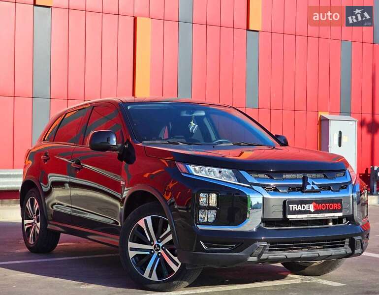 Mitsubishi Outlander sport (2019)