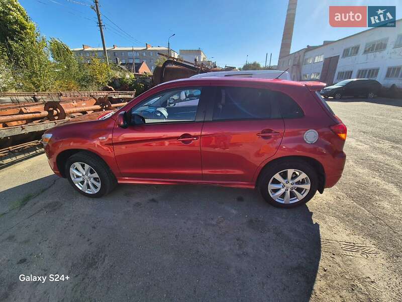 Mitsubishi Outlander sport (2012)