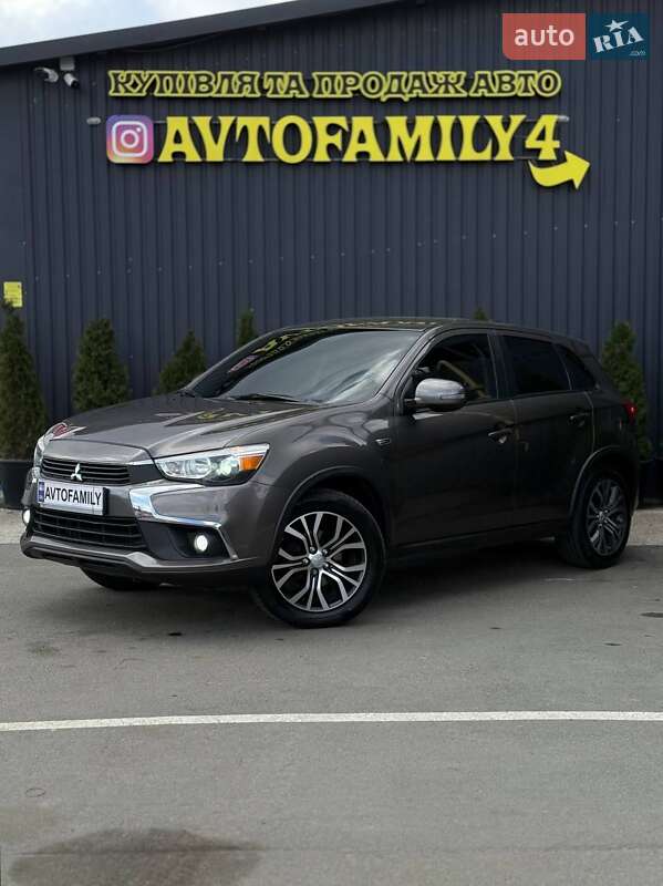 Mitsubishi Outlander sport (2016)