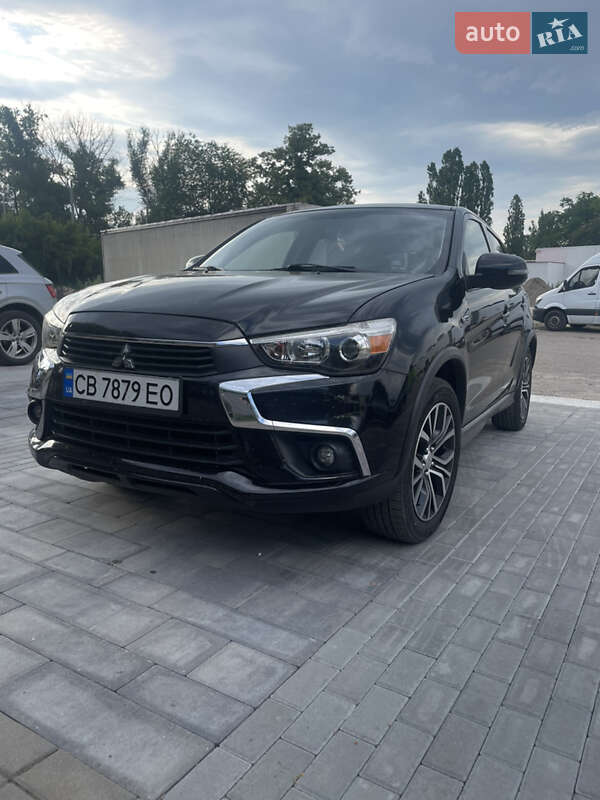 Mitsubishi Outlander sport (2016)