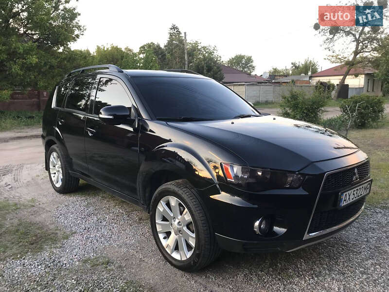 Mitsubishi Outlander xl (2011)