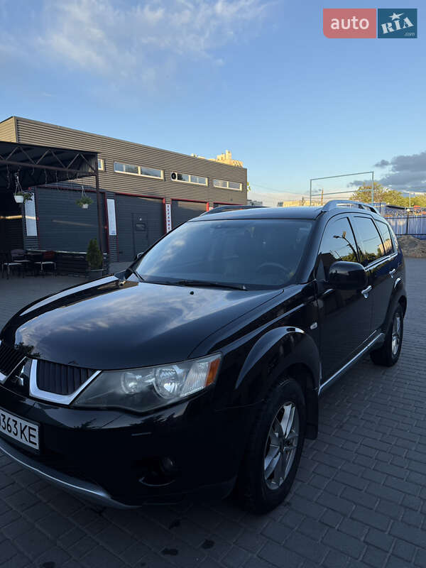 Mitsubishi Outlander xl (2008)