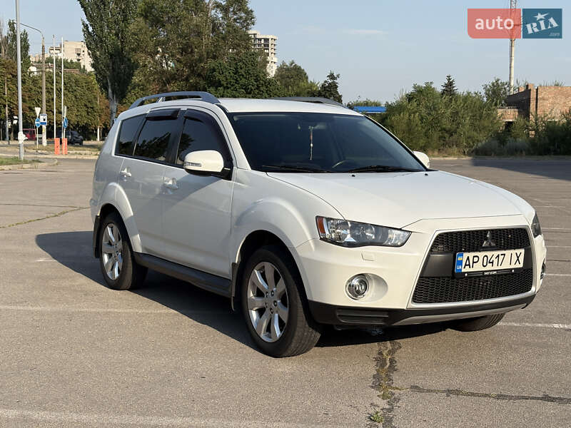 Mitsubishi Outlander xl (2010)