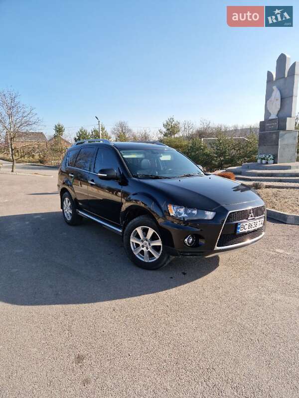 Mitsubishi Outlander (2010)