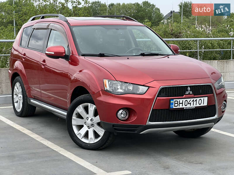 Mitsubishi Outlander (2012)