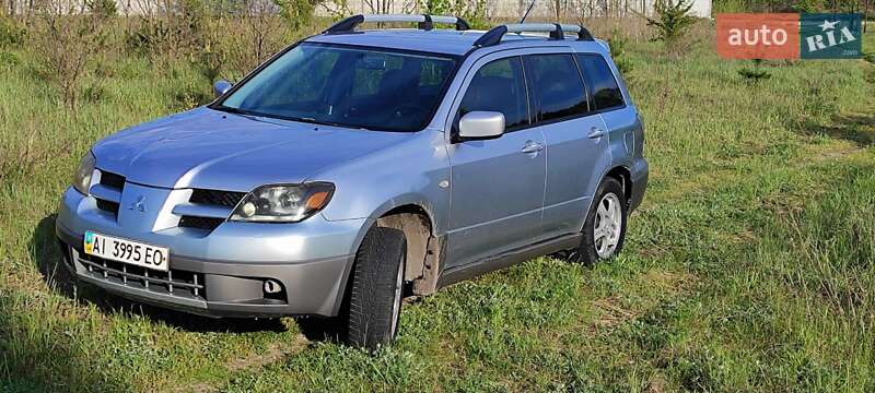 Mitsubishi Outlander (2003)