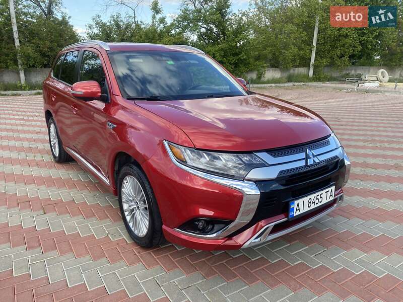Mitsubishi Outlander (2019)