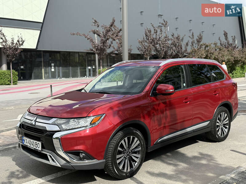Mitsubishi Outlander (2019)
