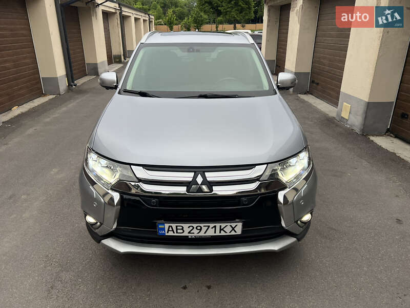 Mitsubishi Outlander (2017)