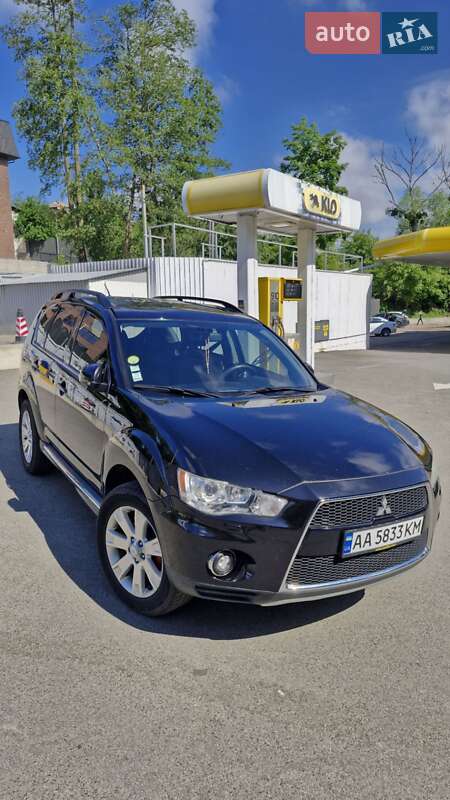 Mitsubishi Outlander (2010)