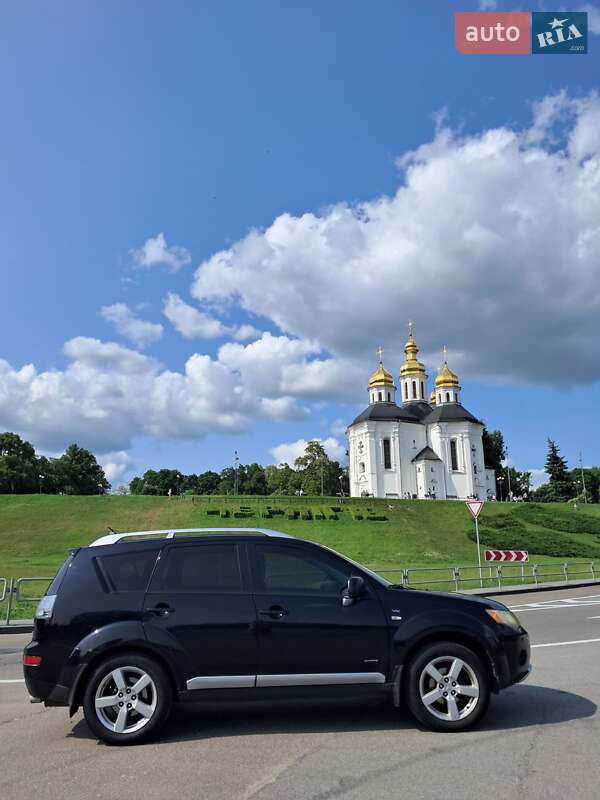 Mitsubishi Outlander (2007)