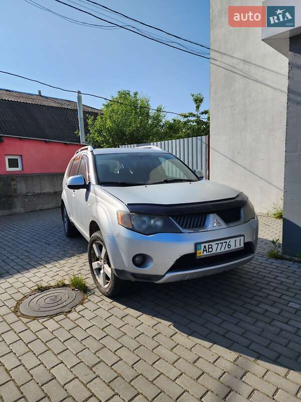 Mitsubishi Outlander (2008)