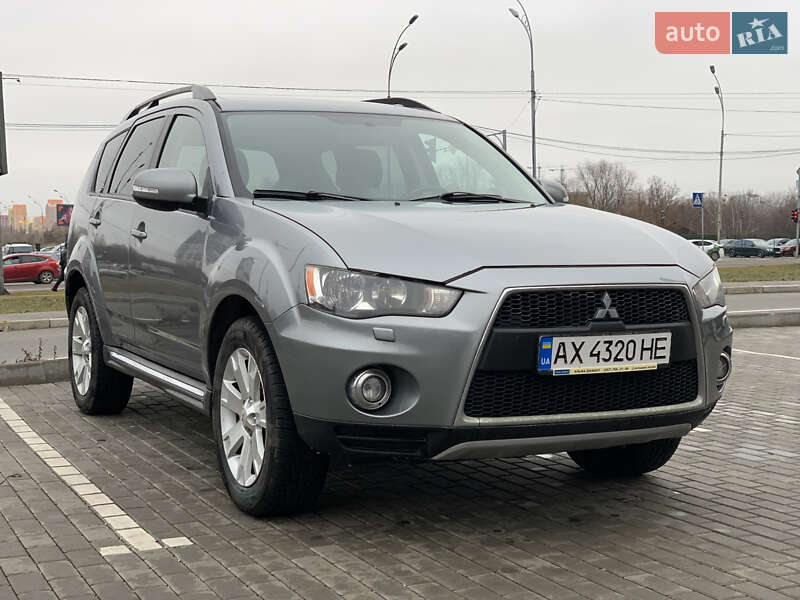 Mitsubishi Outlander (2013)
