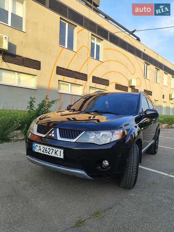 Mitsubishi Outlander (2008)