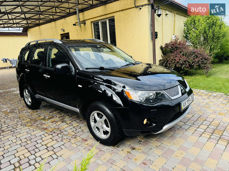 Mitsubishi Outlander (2008)