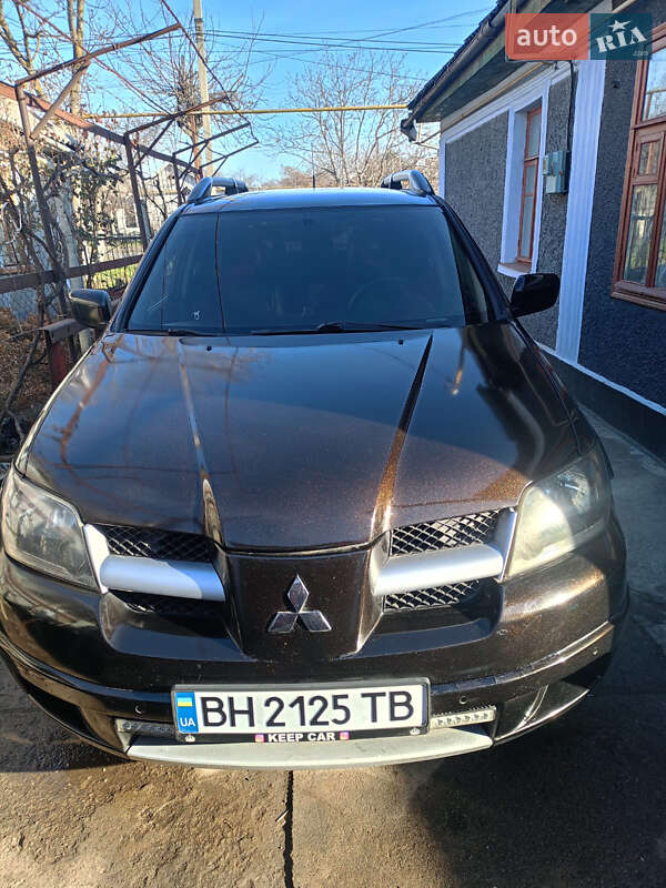 Mitsubishi Outlander (2007)