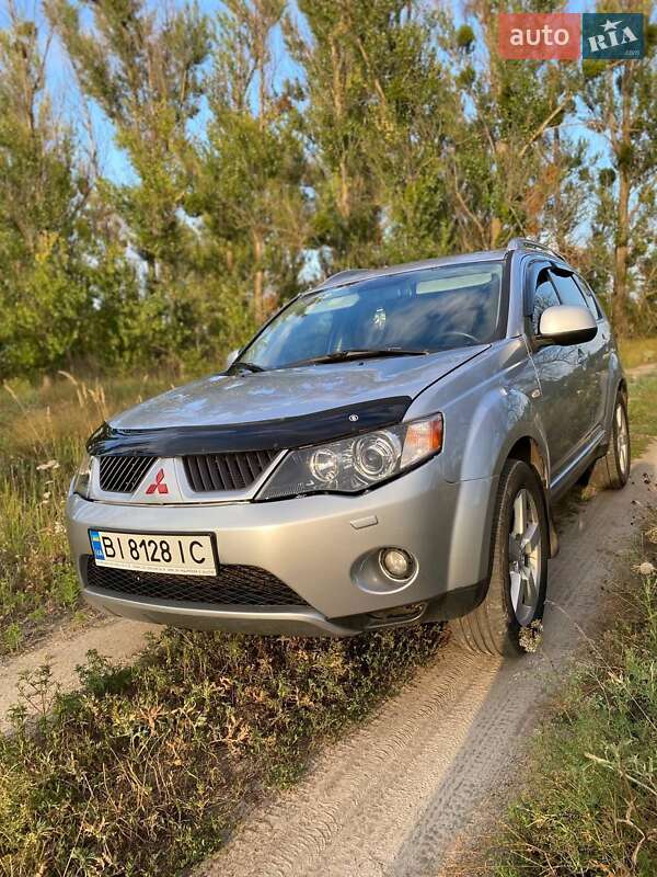 Mitsubishi Outlander (2007)
