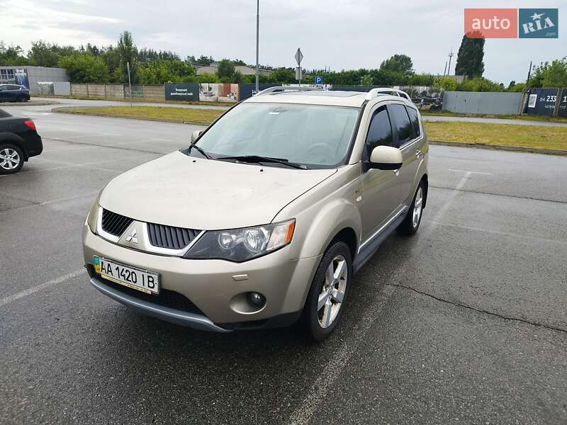 Mitsubishi Outlander (2008)