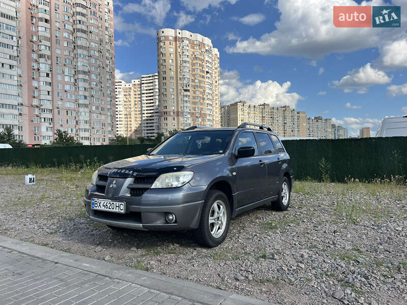Mitsubishi Outlander (2007)