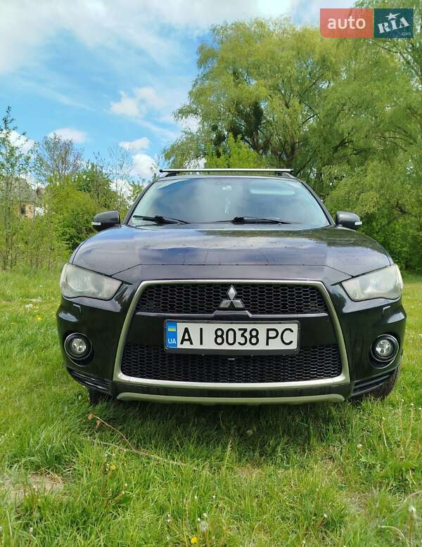 Mitsubishi Outlander (2010)