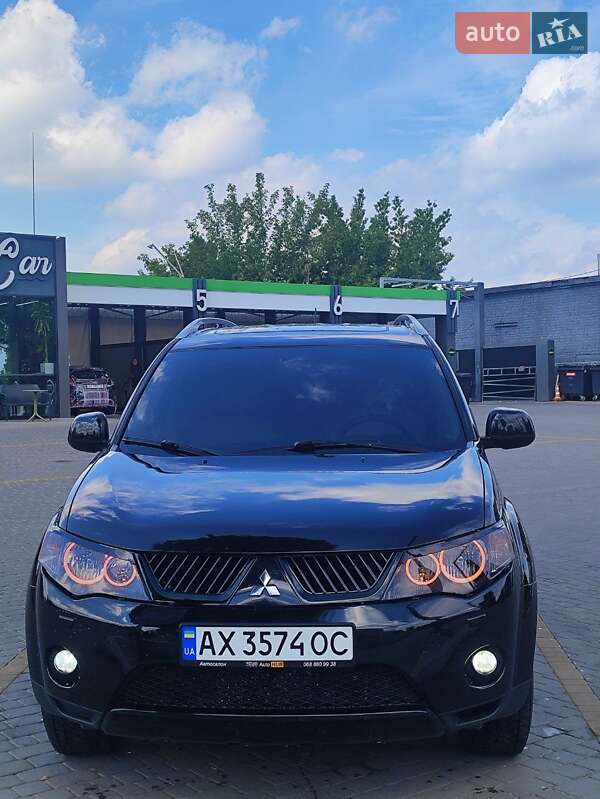 Mitsubishi Outlander (2008)