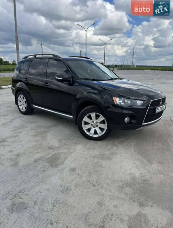 Mitsubishi Outlander (2010)