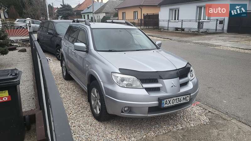Mitsubishi Outlander (2008)