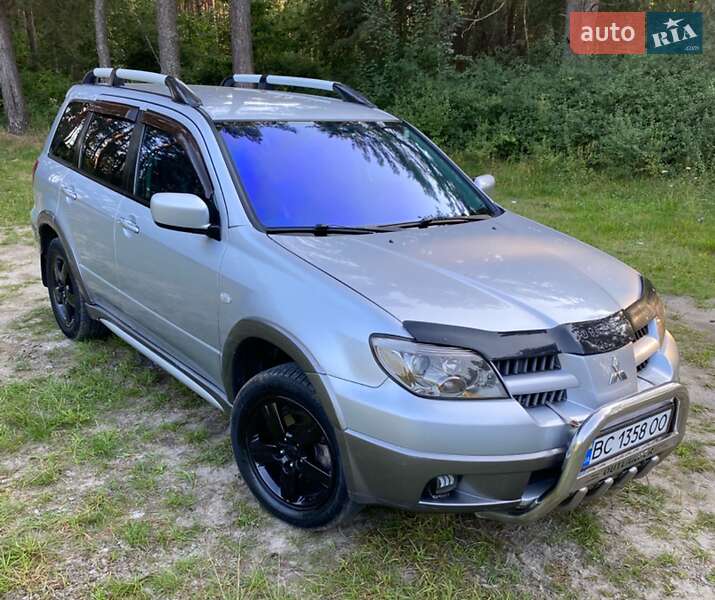 Mitsubishi Outlander (2006)