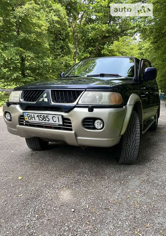 Mitsubishi Pajero sport (2004)