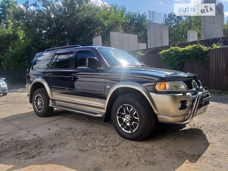 Mitsubishi Pajero sport (2006)