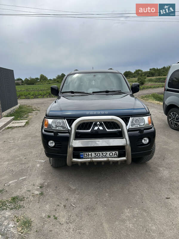 Mitsubishi Pajero sport (2007)