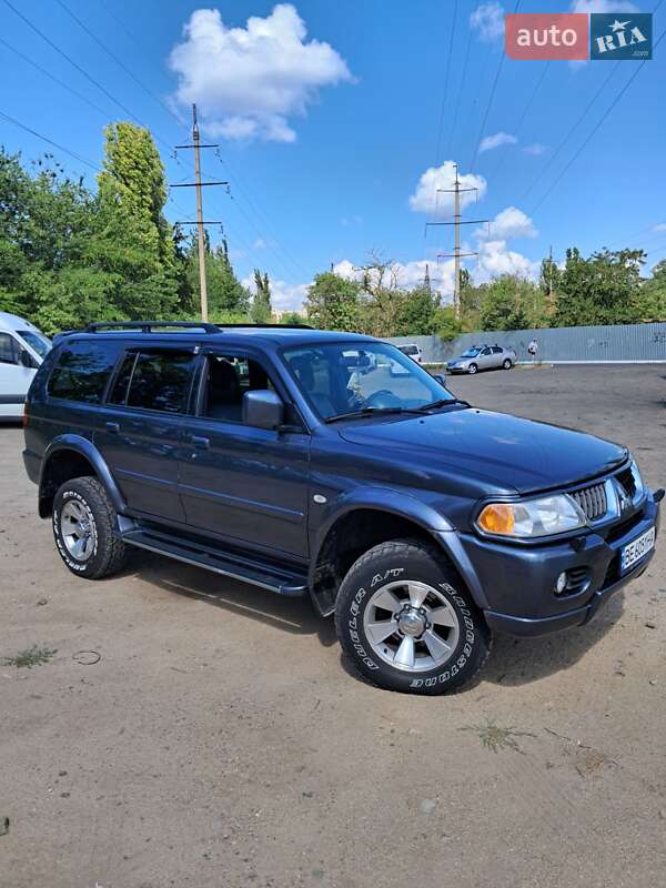 Mitsubishi Pajero sport (2007)