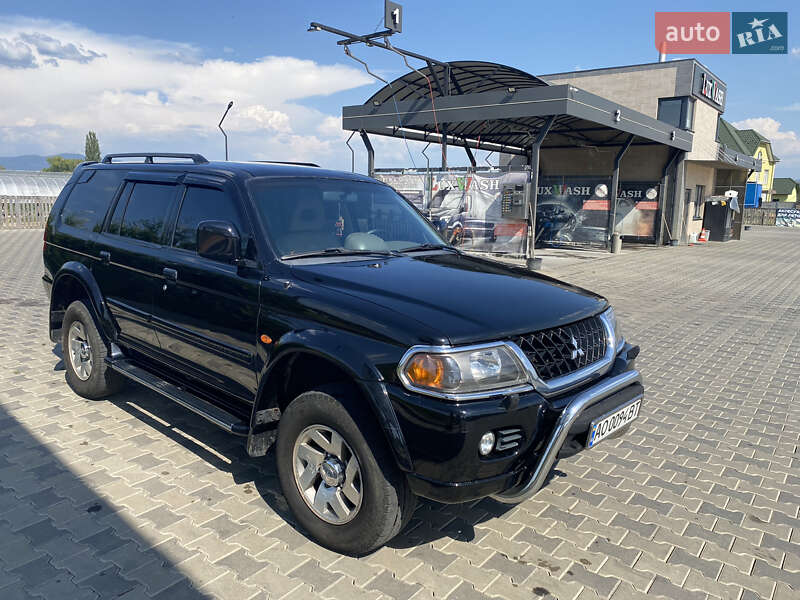 Mitsubishi Pajero sport (2004)