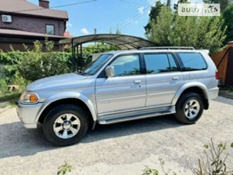 Mitsubishi Pajero sport (2007)