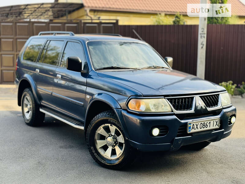 Mitsubishi Nativa (2008)