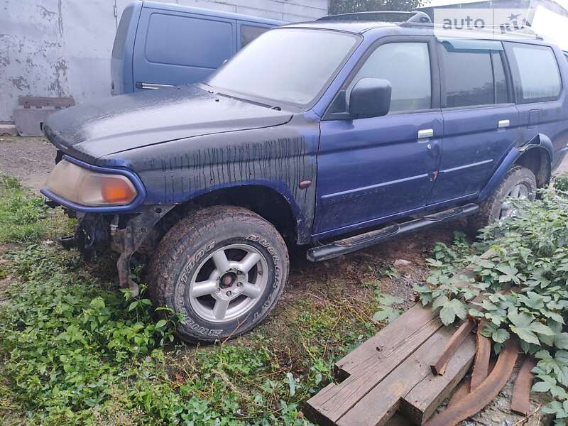 Mitsubishi Pajero sport (2006)